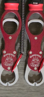 Fish grippers /360 degree handle to minimize fish damage