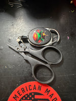 Mini fishing scissors with retractable lanyard